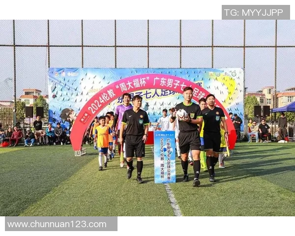 广州足球队的崛起与挑战分析探讨球队实力与未来发展方向